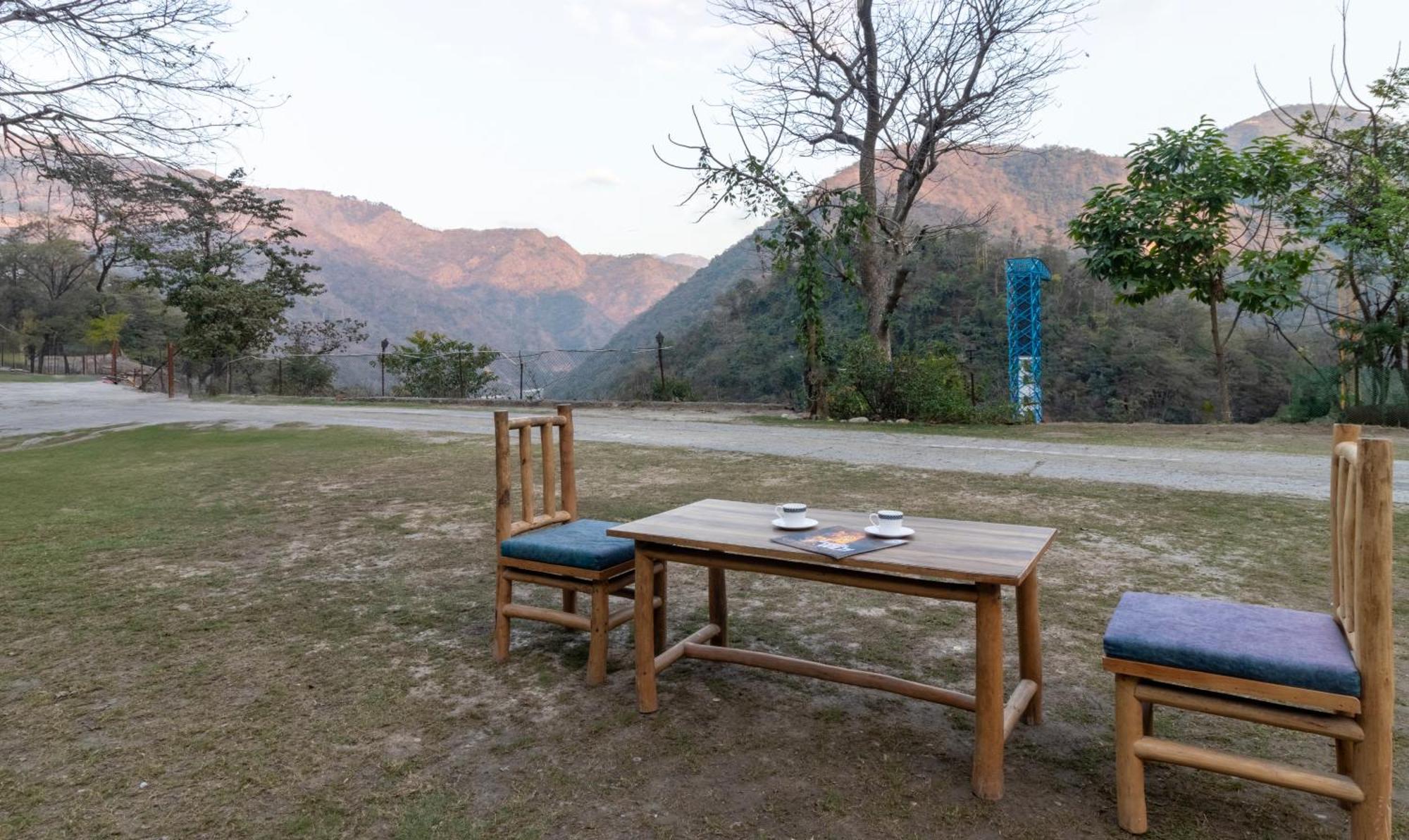 Itsy Hotels Paddler Zone With Bungee Jumping Shivpuri  Exterior photo
